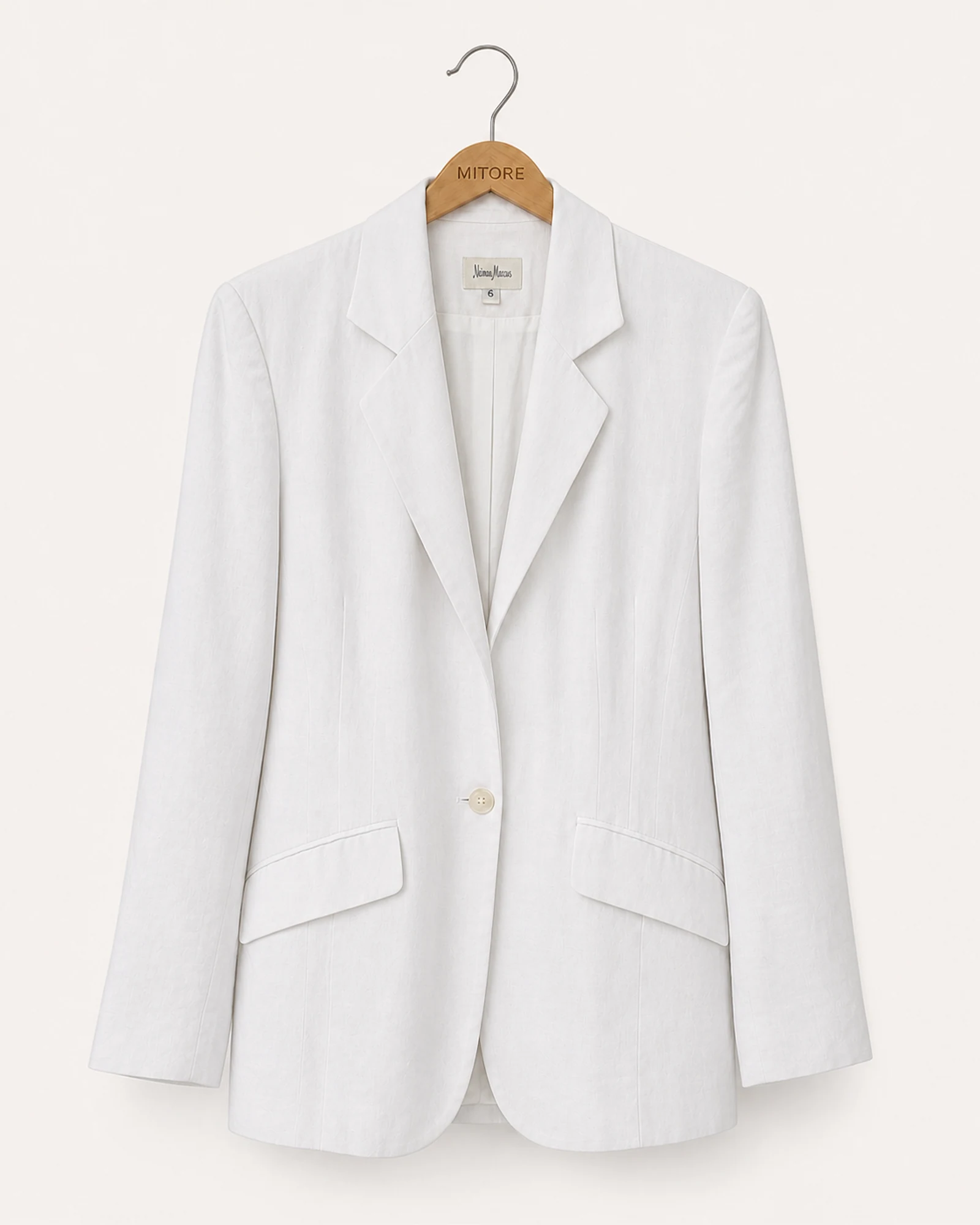 Vista frontal de camisa o top neiman marcus blanco talla 6