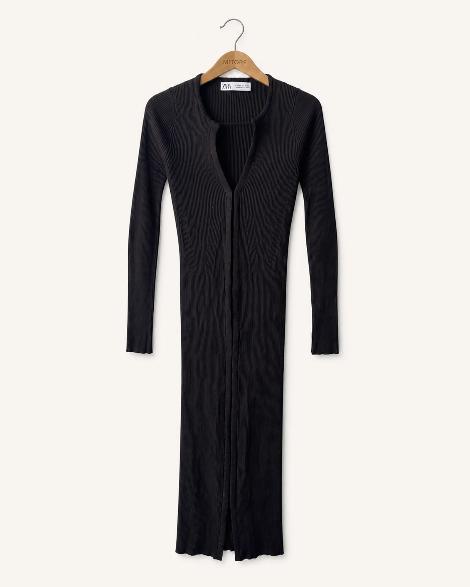 Vista frontal de vestido zara negro talla eur s / usa s / mex 26