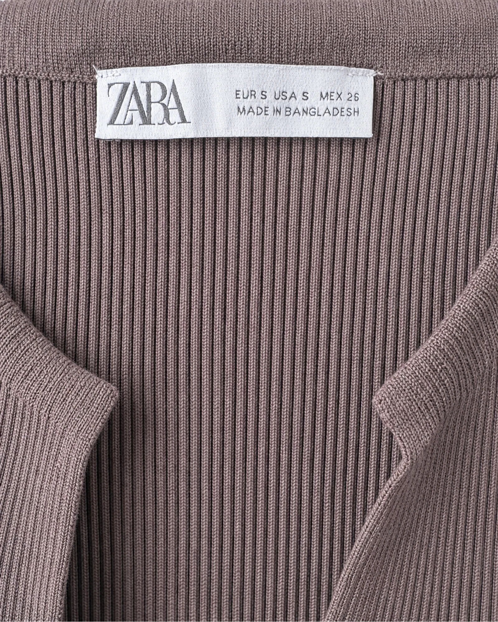 Etiqueta original de marca y talla de vestido zara negro talla eur s / usa s / mex 26