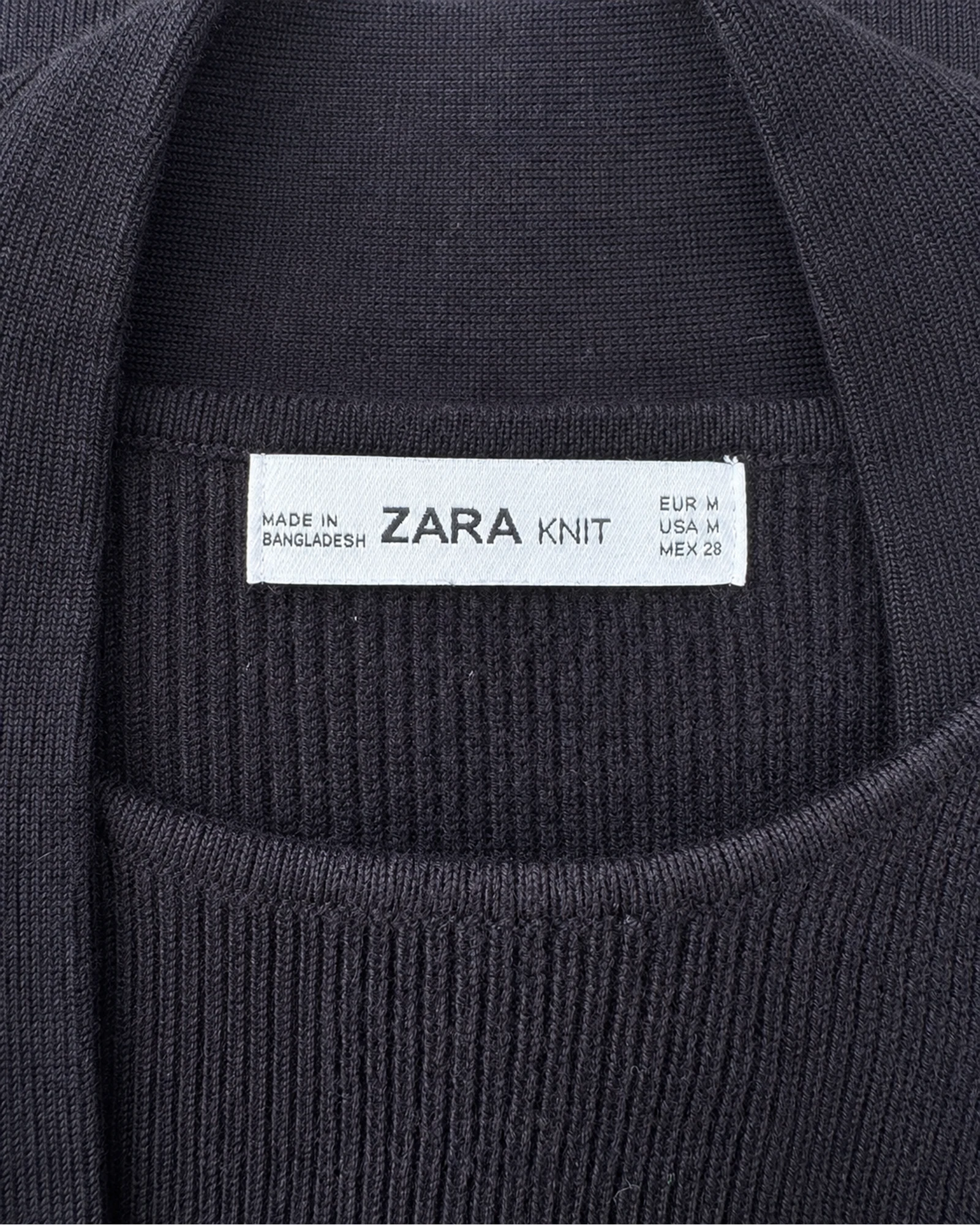 Etiqueta original de marca y talla de suéter o cárdigan zara knit negro y charcoal talla eur m / usa m / mex 28