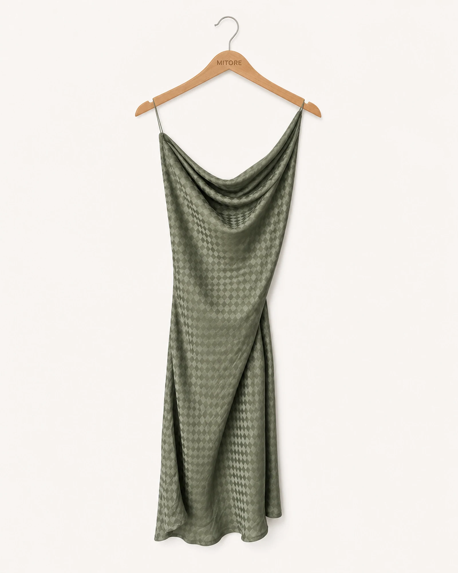 Vista frontal de vestido luigi olive y verde talla l