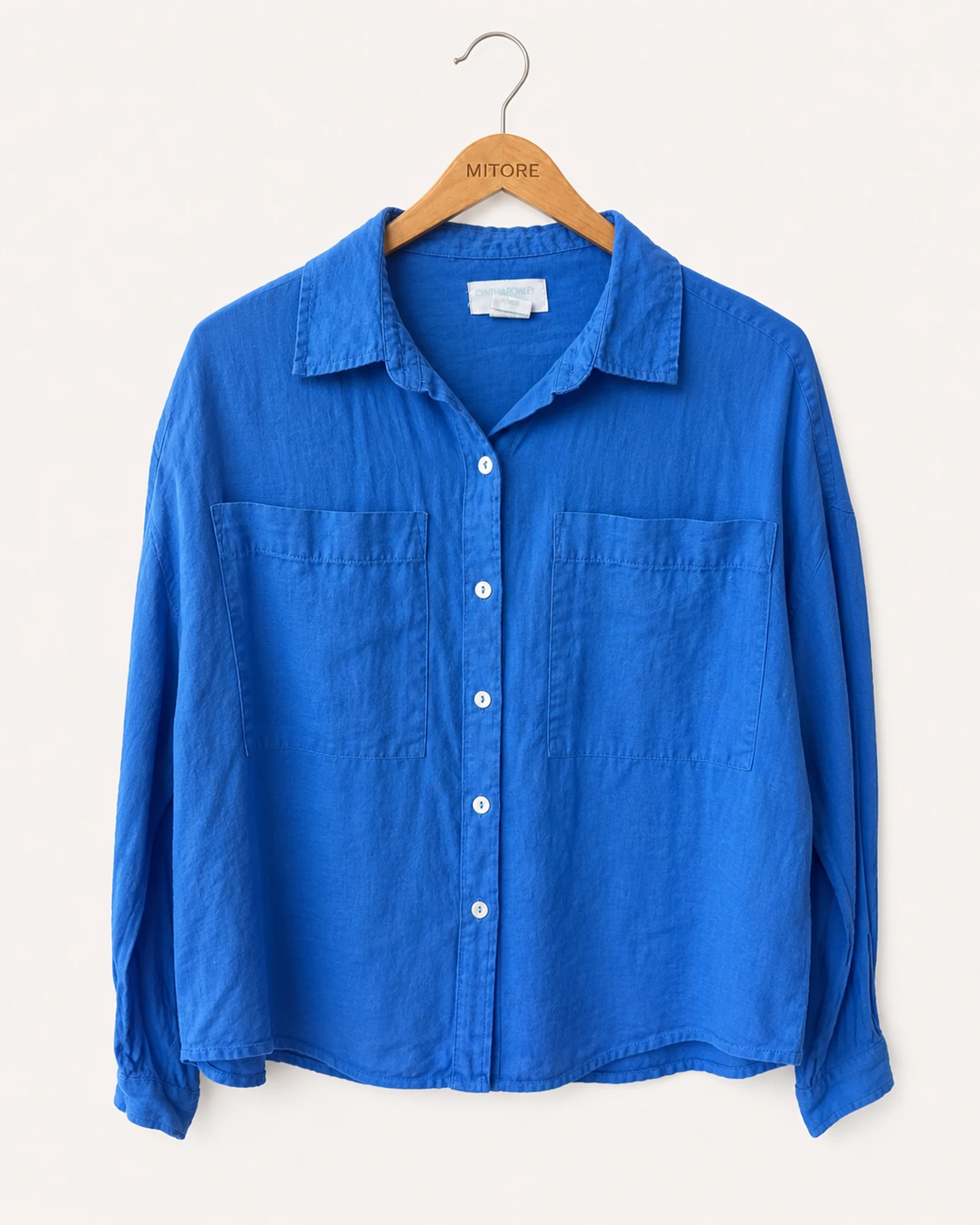 Vista frontal de camisa o top cynthia rowley azul talla por confirmar