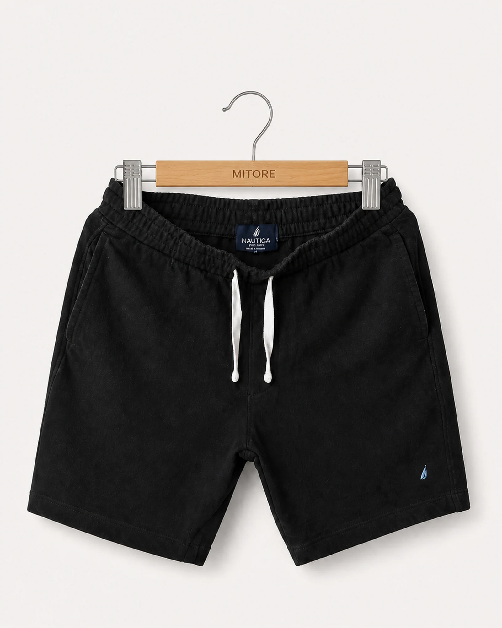 Vista frontal de short tailor vintage negro talla s