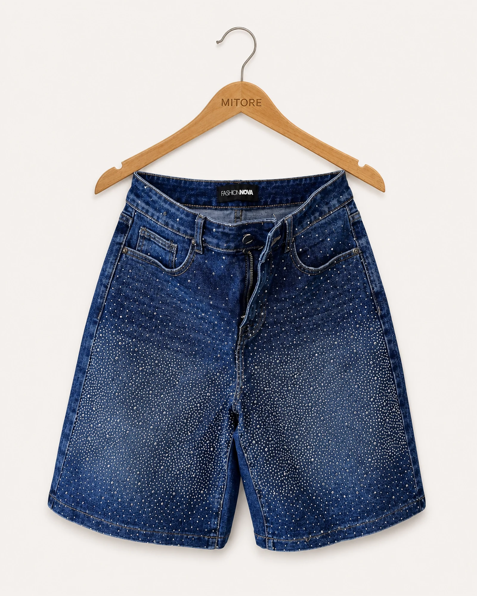 Vista frontal de short fashion nova azul talla 5
