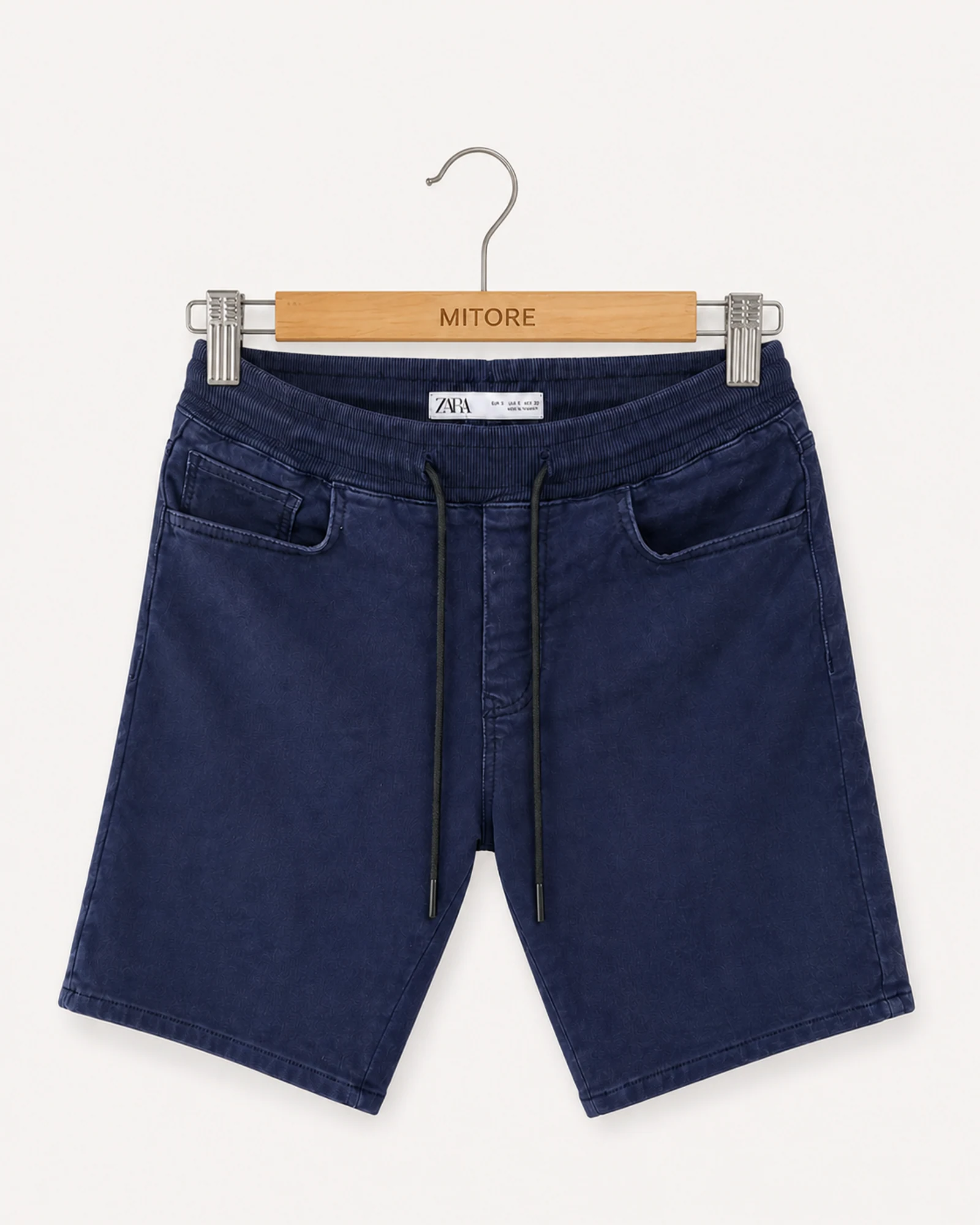 Vista frontal de short zara azul talla eur m / usa m / mex 28