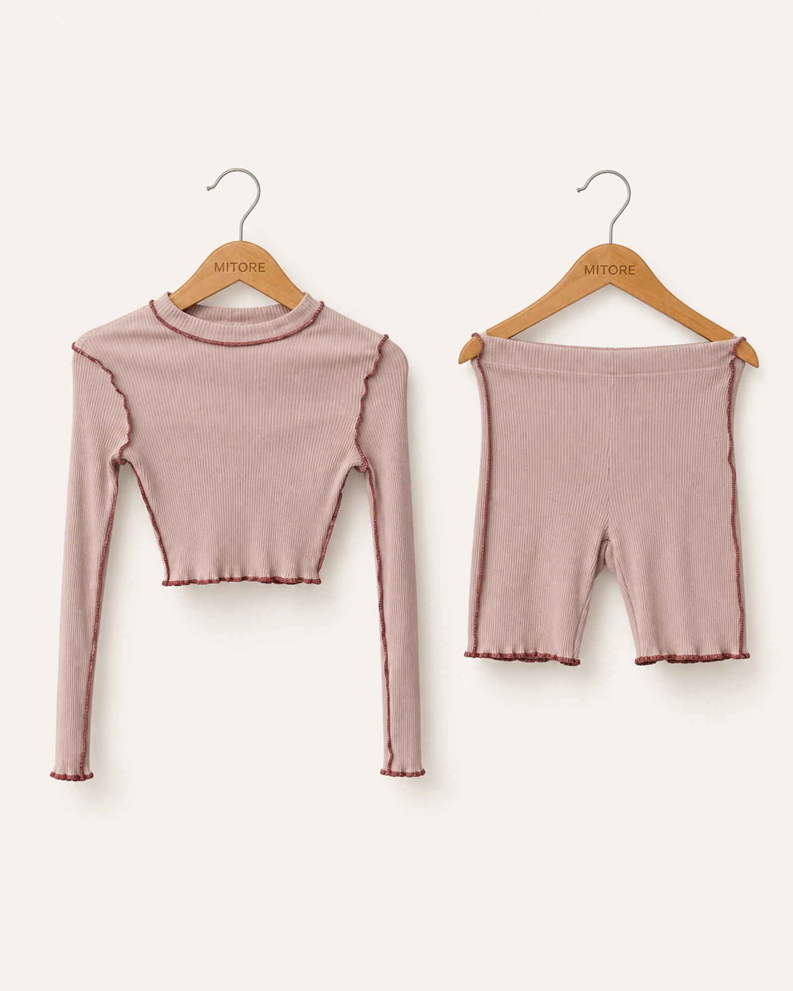 Vista frontal de set fashion nova beige talla xs
