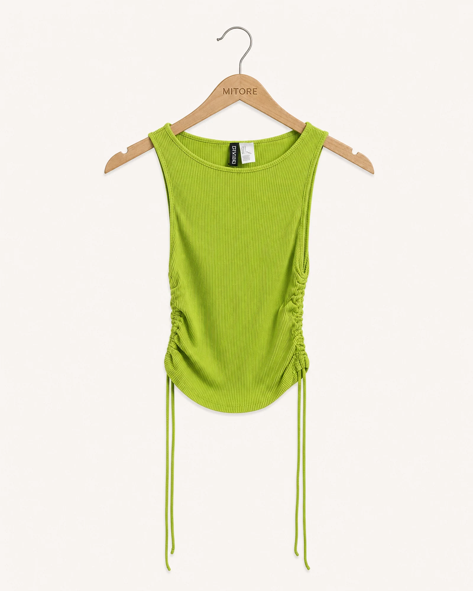 Vista frontal de camisa o top bershka neon green talla eur s / us s / ca p / mx ch / cn 165/88a