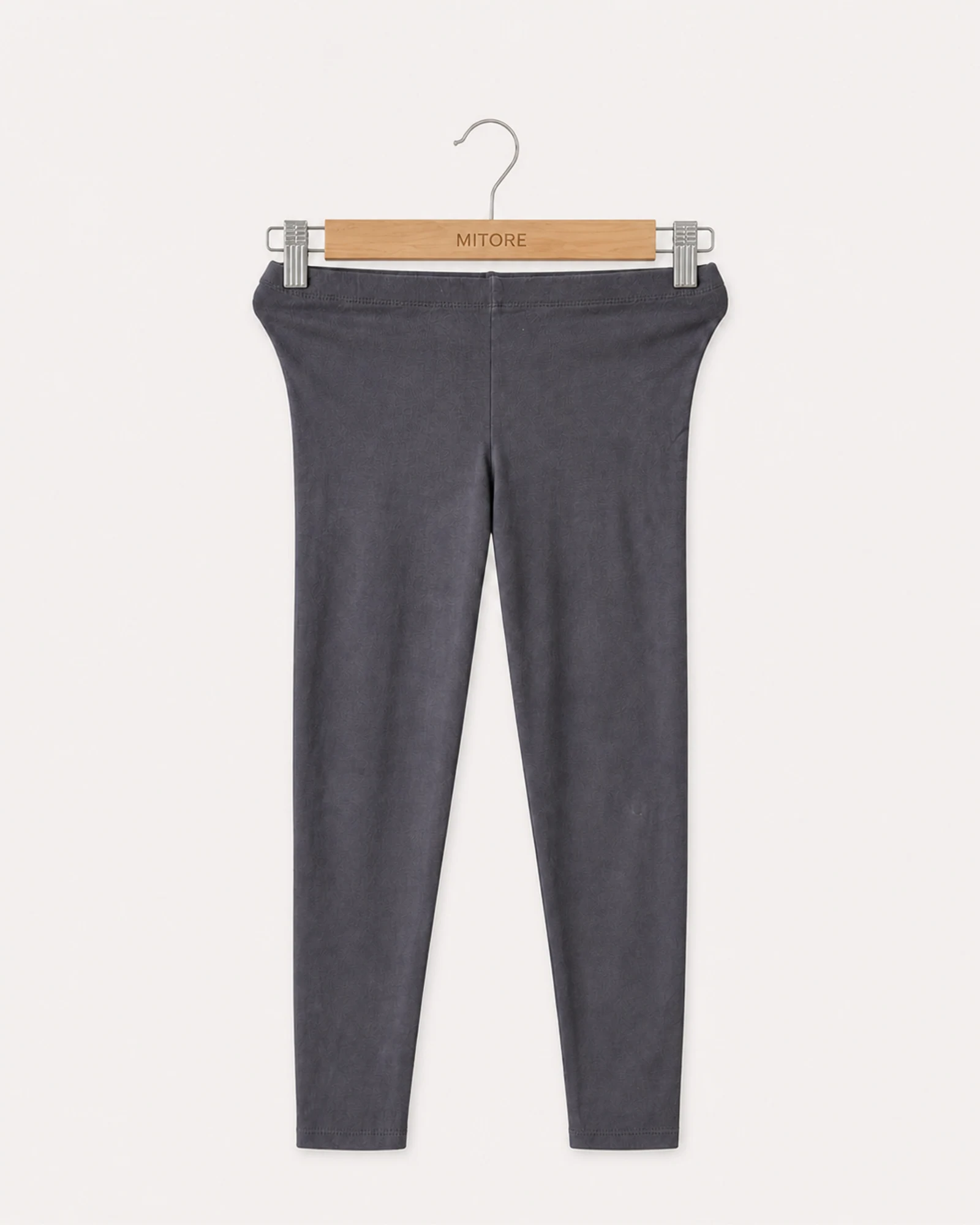 Vista frontal de leggings cotton on gris talla s