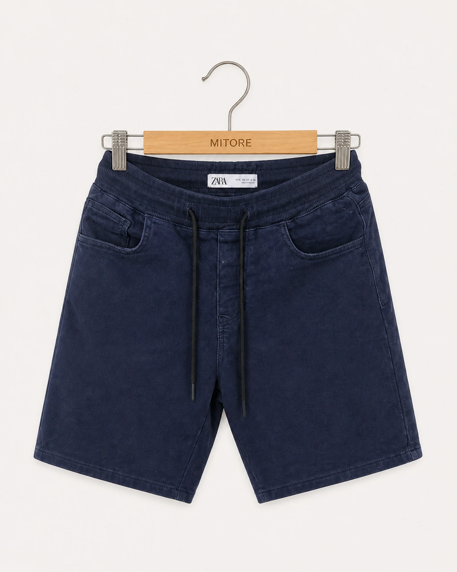 Vista frontal de short zara azul talla eur s / usa s / mex 30